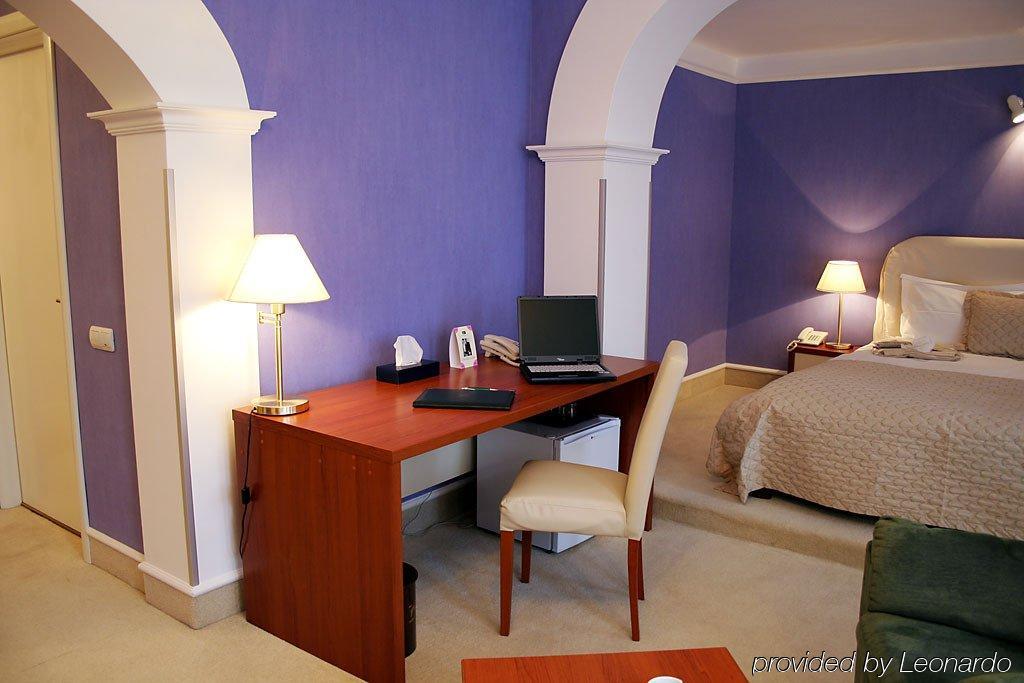 Monte-Nelly Hotel Bukareszt Zewnętrze zdjęcie